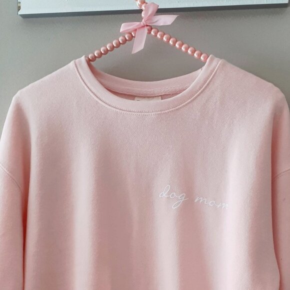 NWT U.S. Vintage blush pink “Dog Mom” sweatshirt, S - Picture 6 of 9